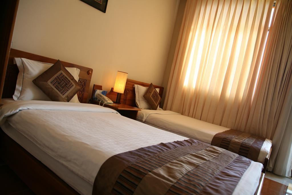 Trung Cang Hotel Da Lat Exterior photo