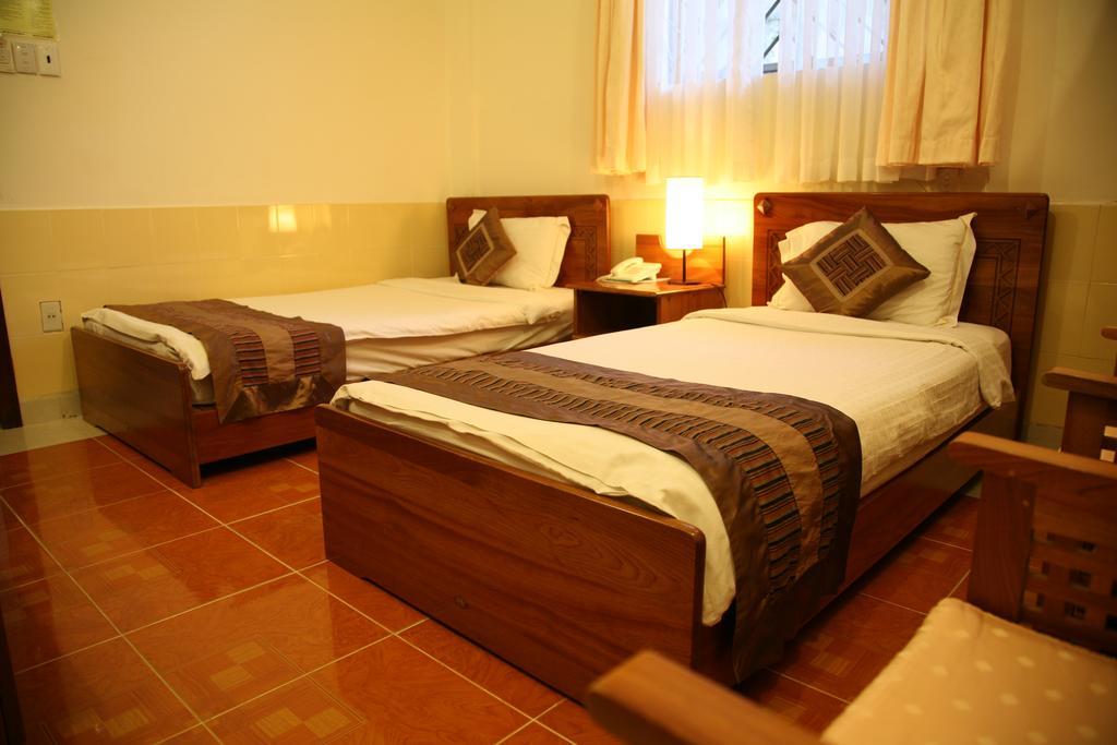 Trung Cang Hotel Da Lat Exterior photo